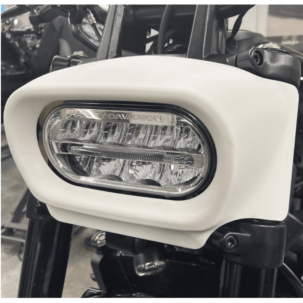 スポーツスターS ヘッドライトカバー ハーレー・カスタム・ワールド [HARLEY CUSTOM WORLD] 取扱商品