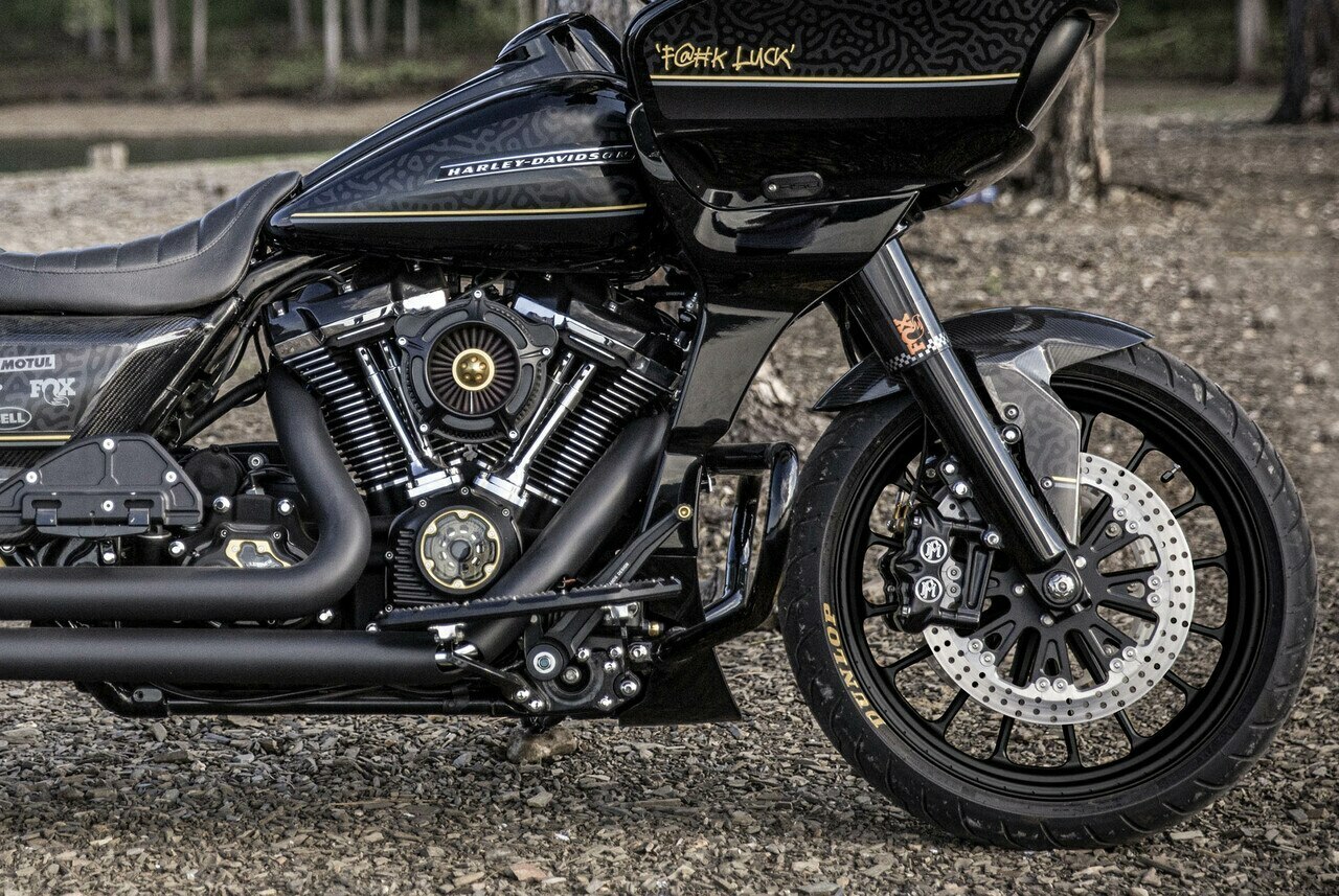 Roland Sands Design Roland Sands Design:ローランドサンズデザイン グリップ (TRACKER／ブラックOPS)  FLHR ROADKING [ロードキング゛] 08-12 通販